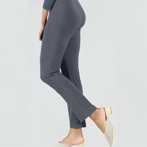 Clara Sunwoo XL Gray Straight Leg Stretch Dress Pants Travel Charcoal Pull On